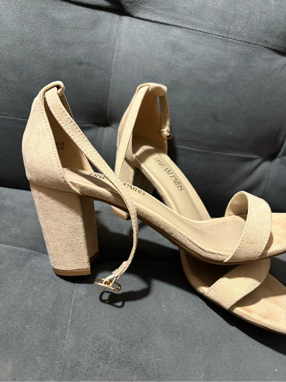 Dream Pairs Beige Suede Block Heel Sandals straps khaki sz 7.5